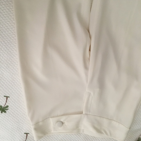 Suit - Picture 5 of 6